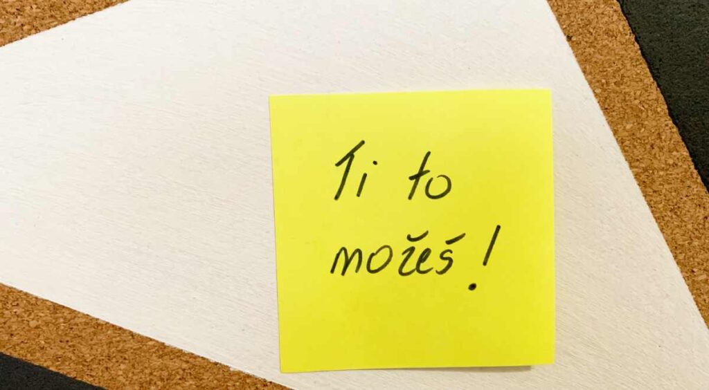 Žuti post-it s natpisom ti to možeš, uz snagu volje i samodisciplinu ostvari nevjerojatne rezultate